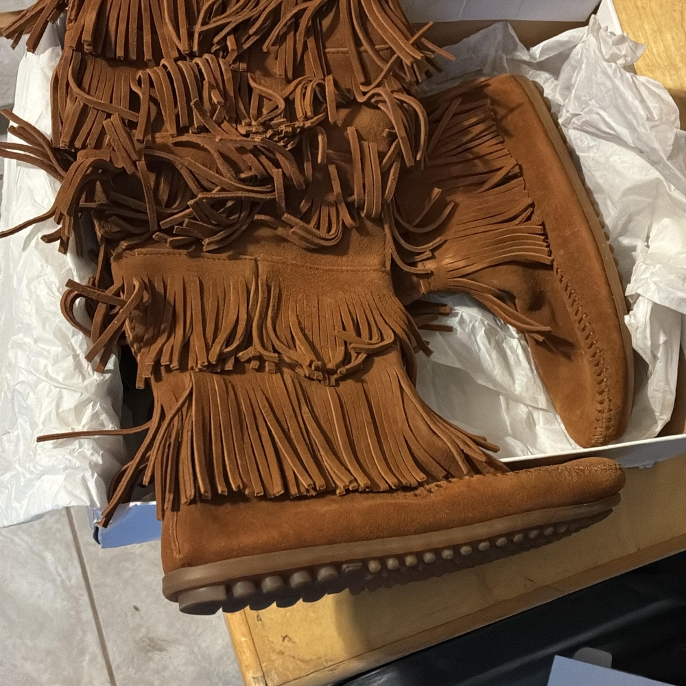 Minnetonka Brown Suede Interior